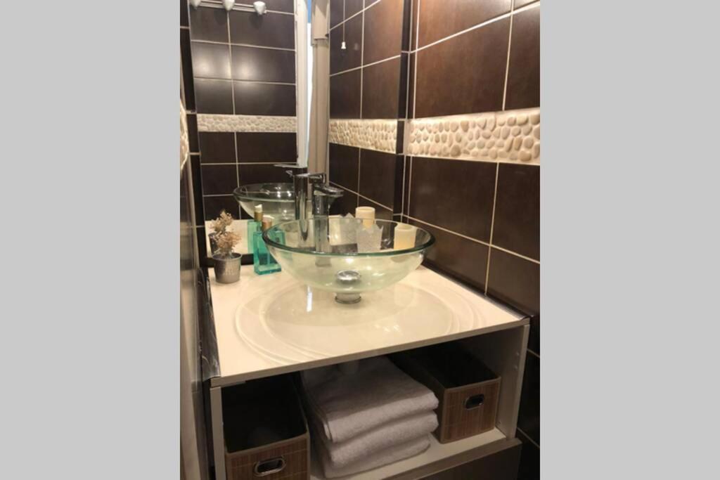 Appart Renove 2 Chambres Avec Clim Л'Іль-сюр-ла-Сорг Екстер'єр фото
